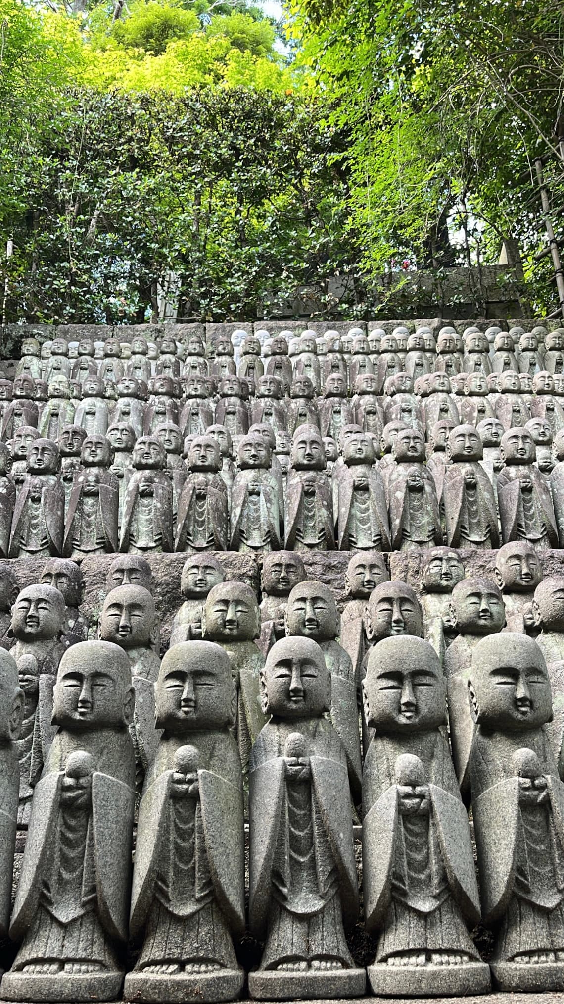 Wall of Buddas, Kamakura
